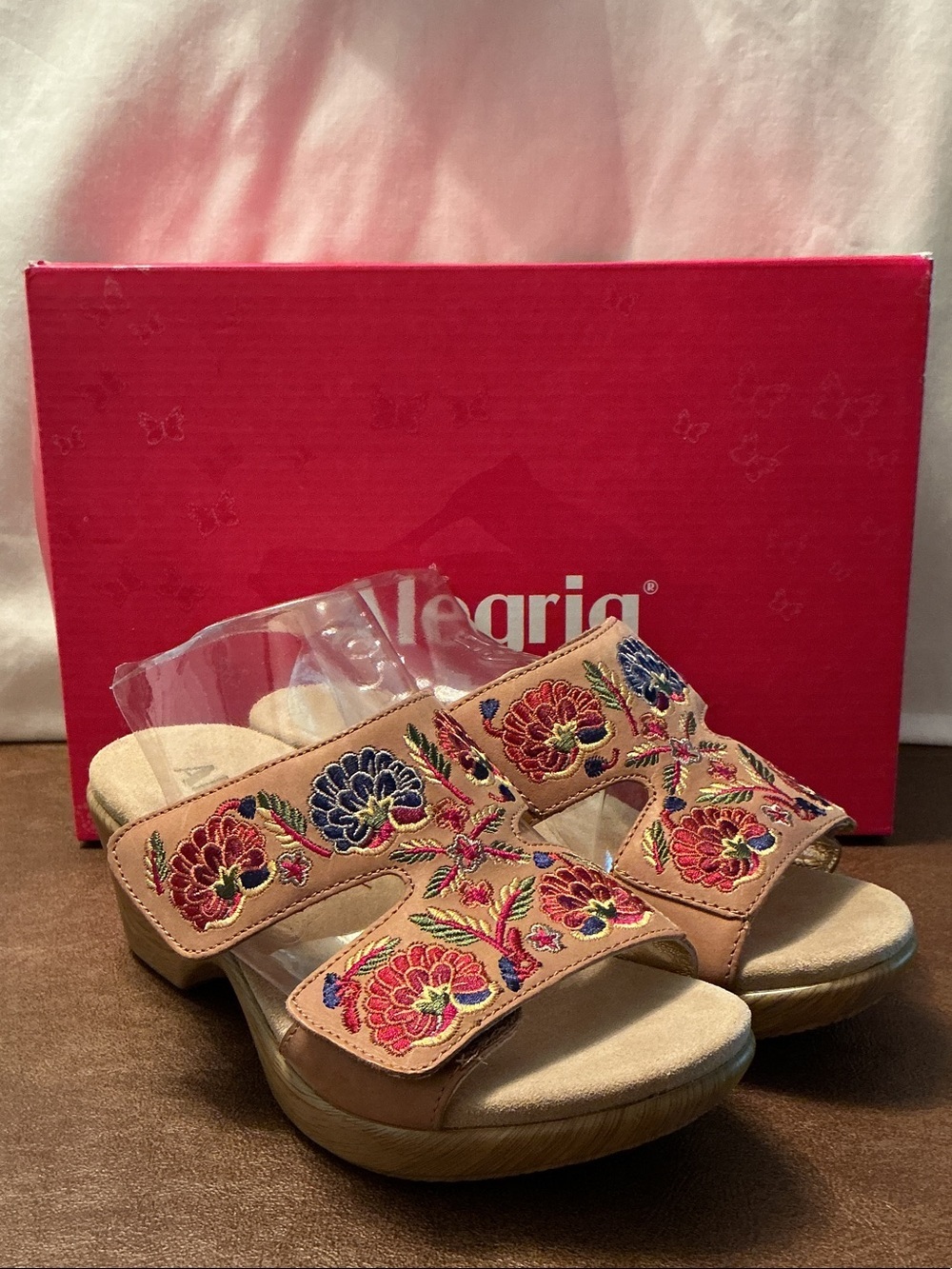 Alegria Women’s Embroidered Leather Floral Slide Clogs Sandals LIN-647N Sz 6-6.5